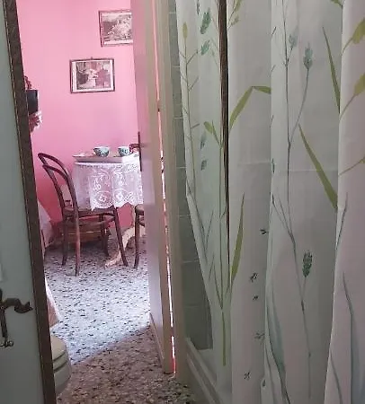 Giu Al Mare Чефалу